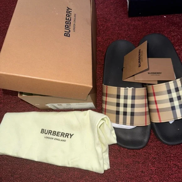 Burberry Beige and Black Plaid Slides display picture 3